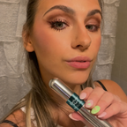 Mascara Waterproof – Allonge et densifie les cils instantanément